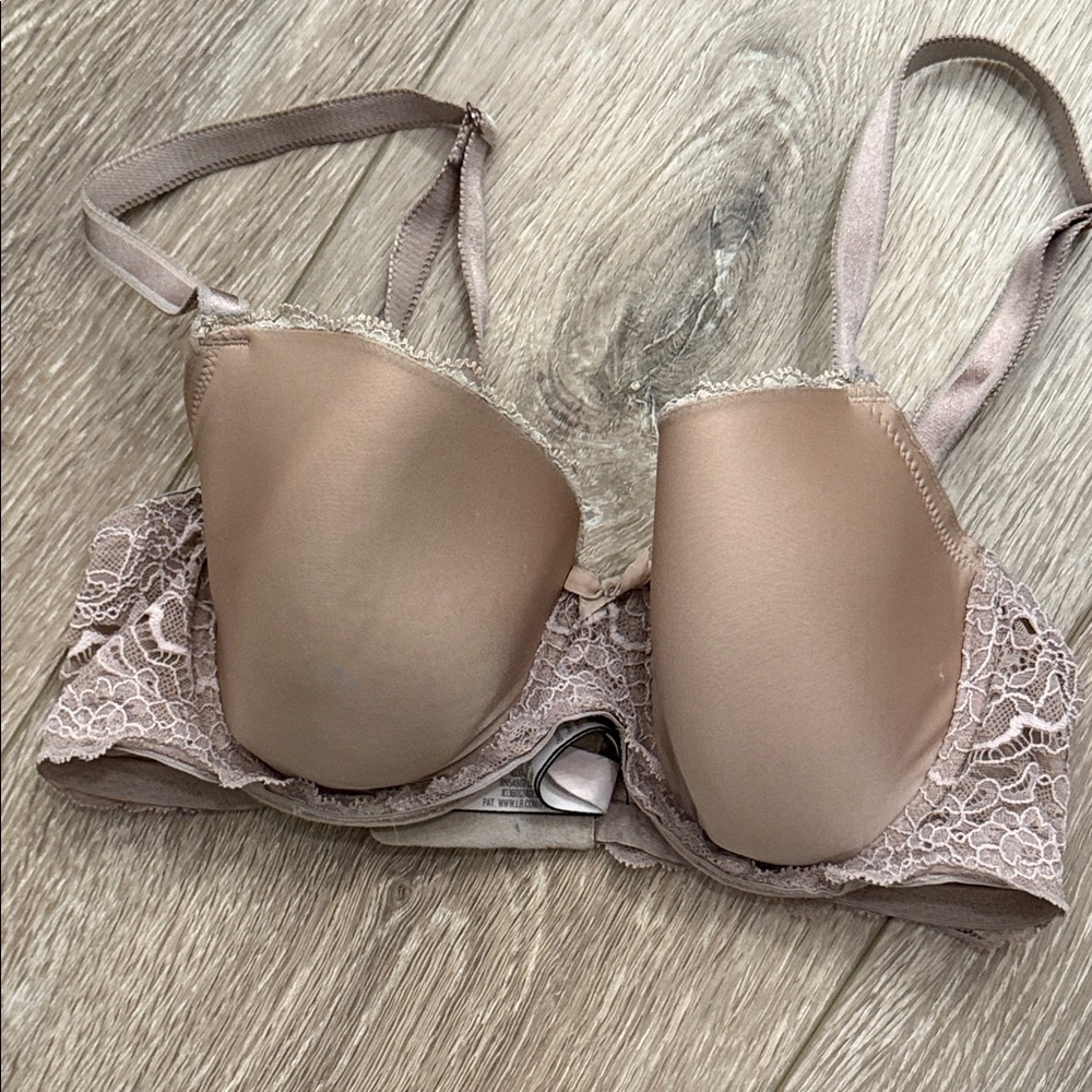 Victoria's Secret Satin and Lace Bra in Nude